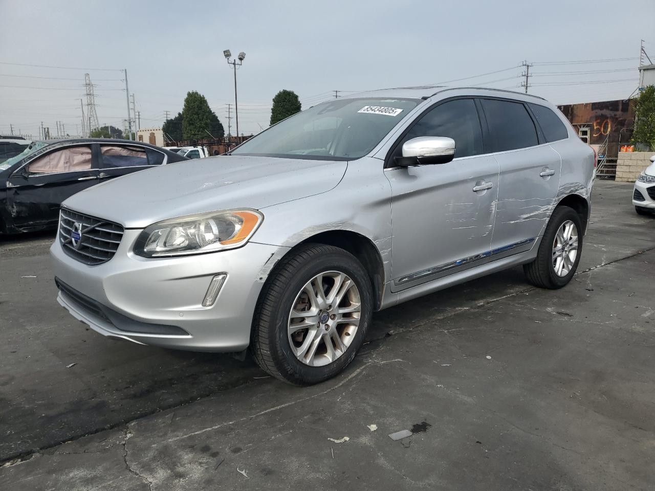 2015 VOLV XC60