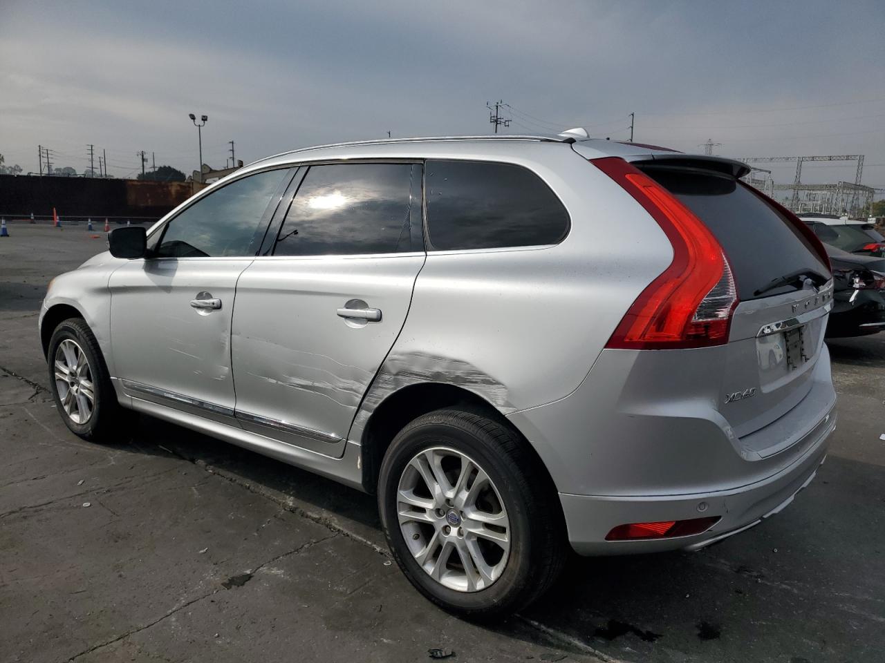2015 VOLV XC60