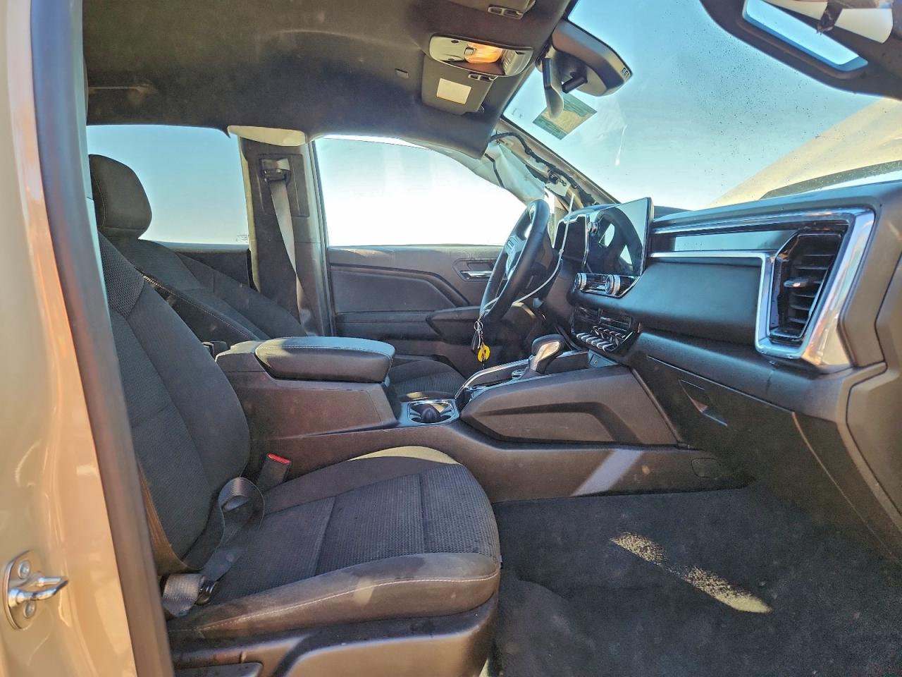 2024 GMC CANYON
