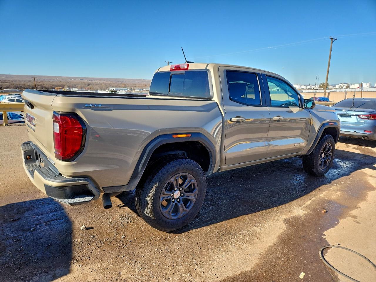 2024 GMC CANYON