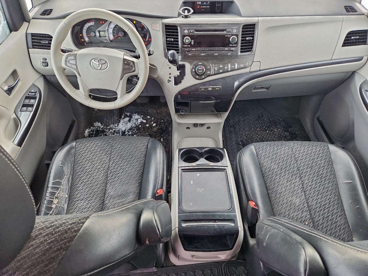 2013 TOYOTA TRUCK/VAN SIENNA