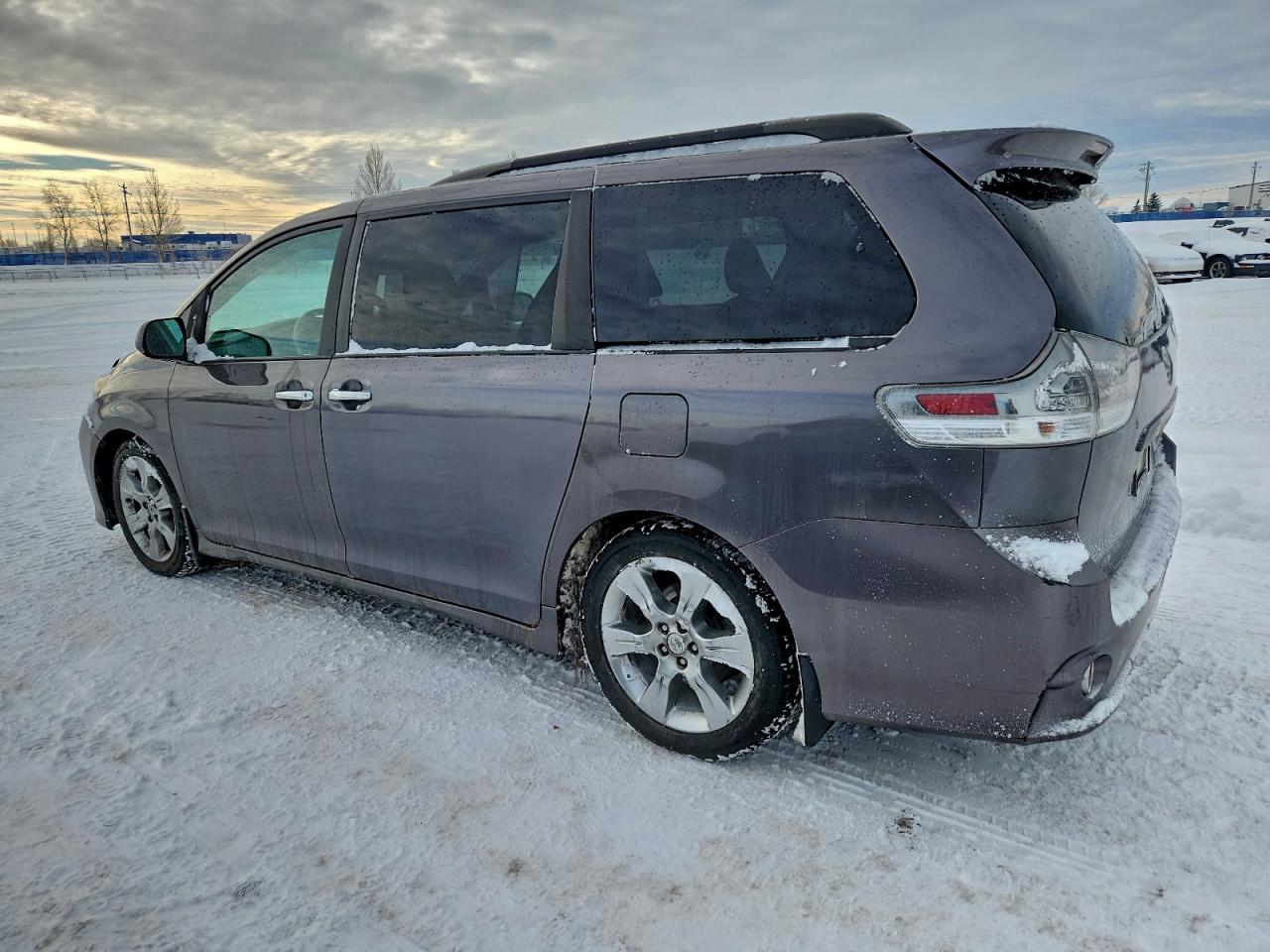 2013 TOYOTA TRUCK/VAN SIENNA
