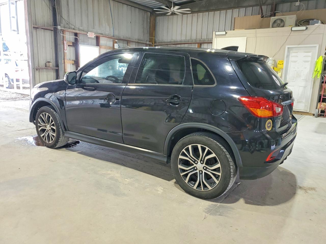 2018 MITSUBISHI OUTLANDER
