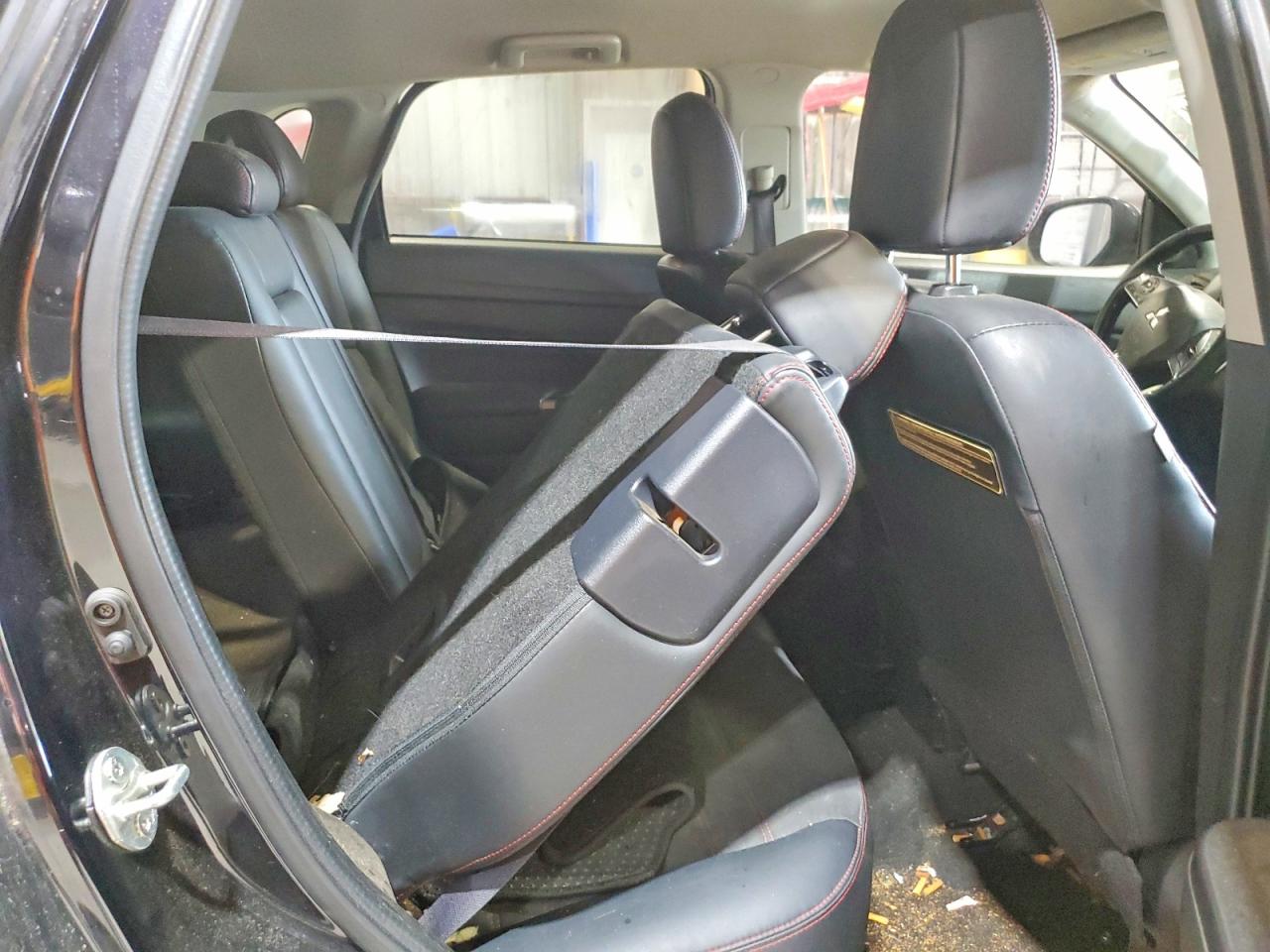 2018 MITSUBISHI OUTLANDER
