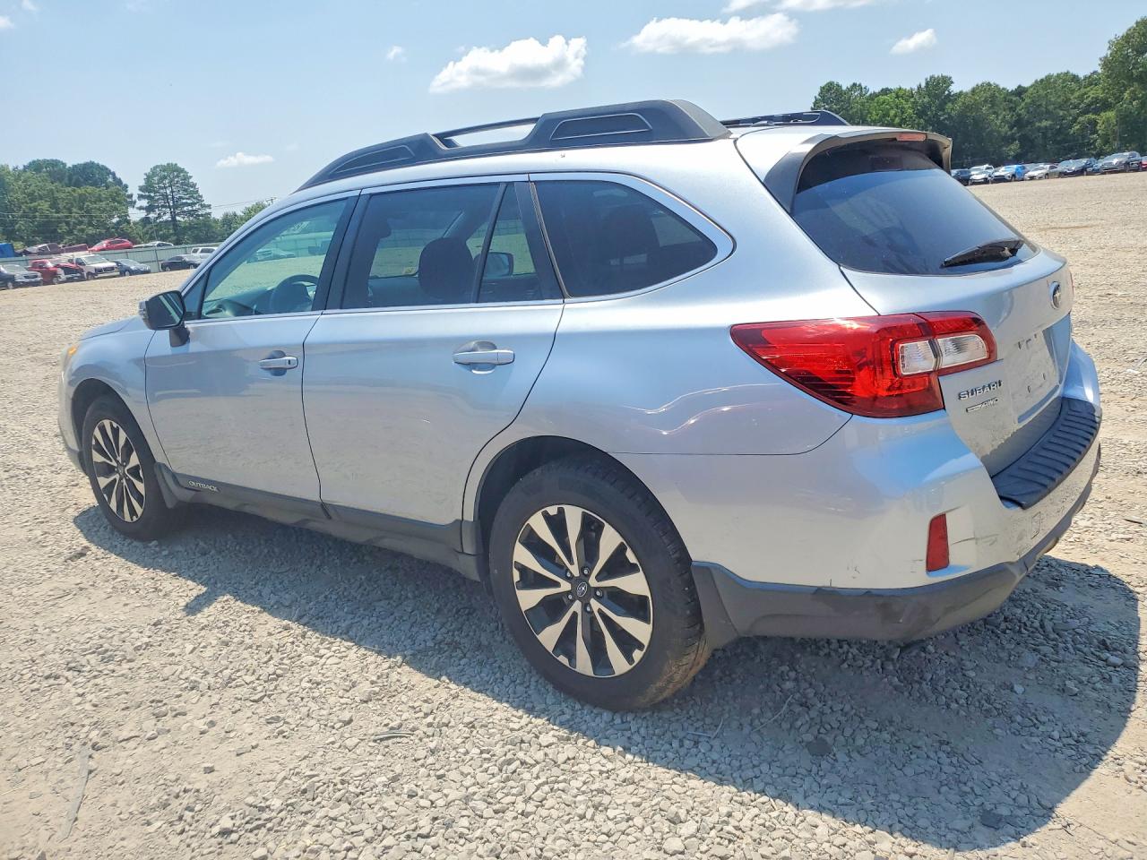 2015 SUBARU OUTBACK