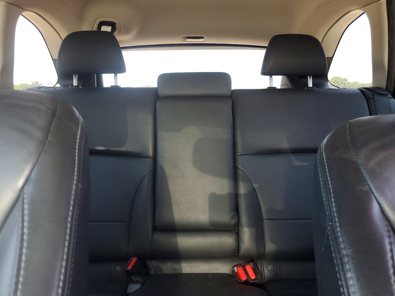 2015 SUBARU OUTBACK