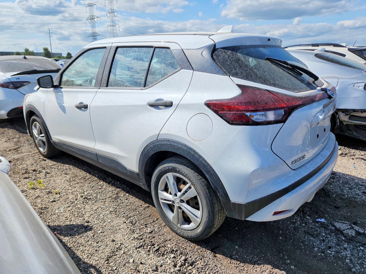 2021 NISSAN KICKS