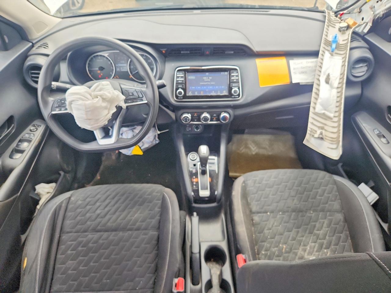 2021 NISSAN KICKS