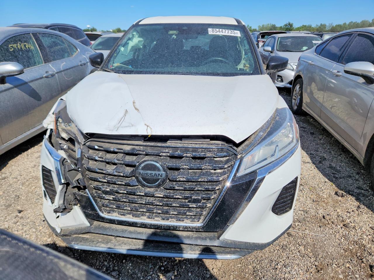 2021 NISSAN KICKS