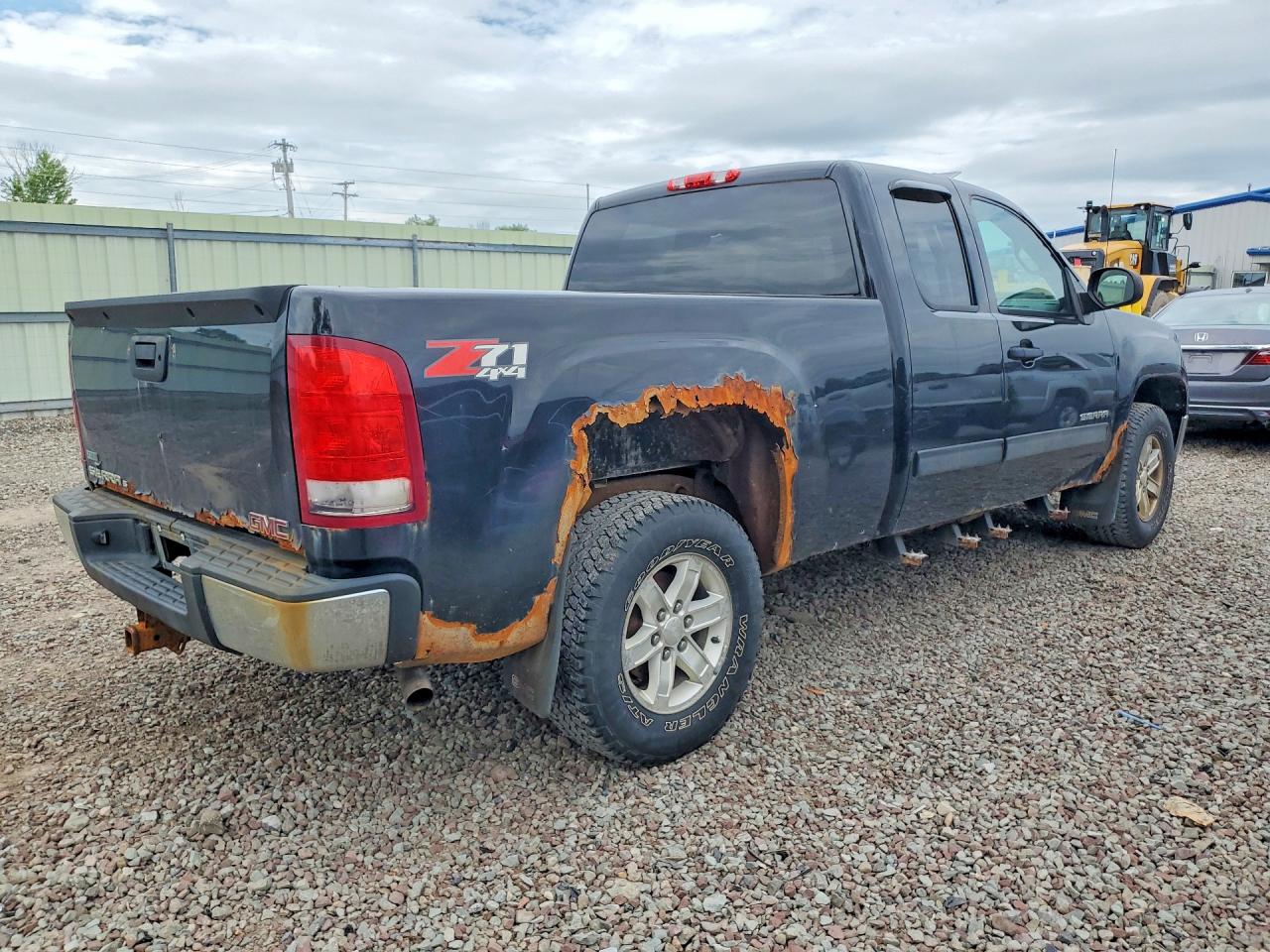 2011 GMC SIERRA