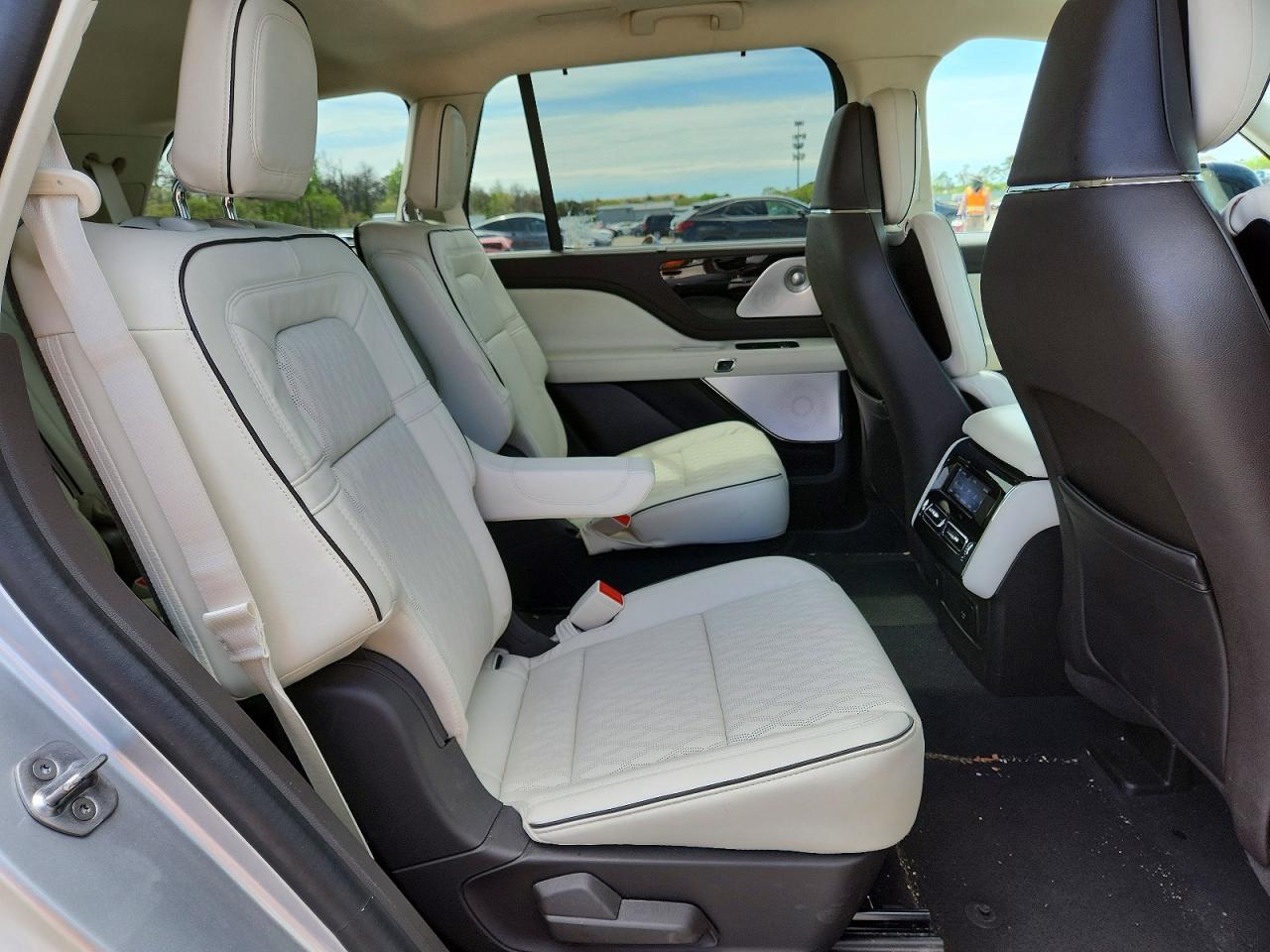 2023 LINCOLN AVIATOR