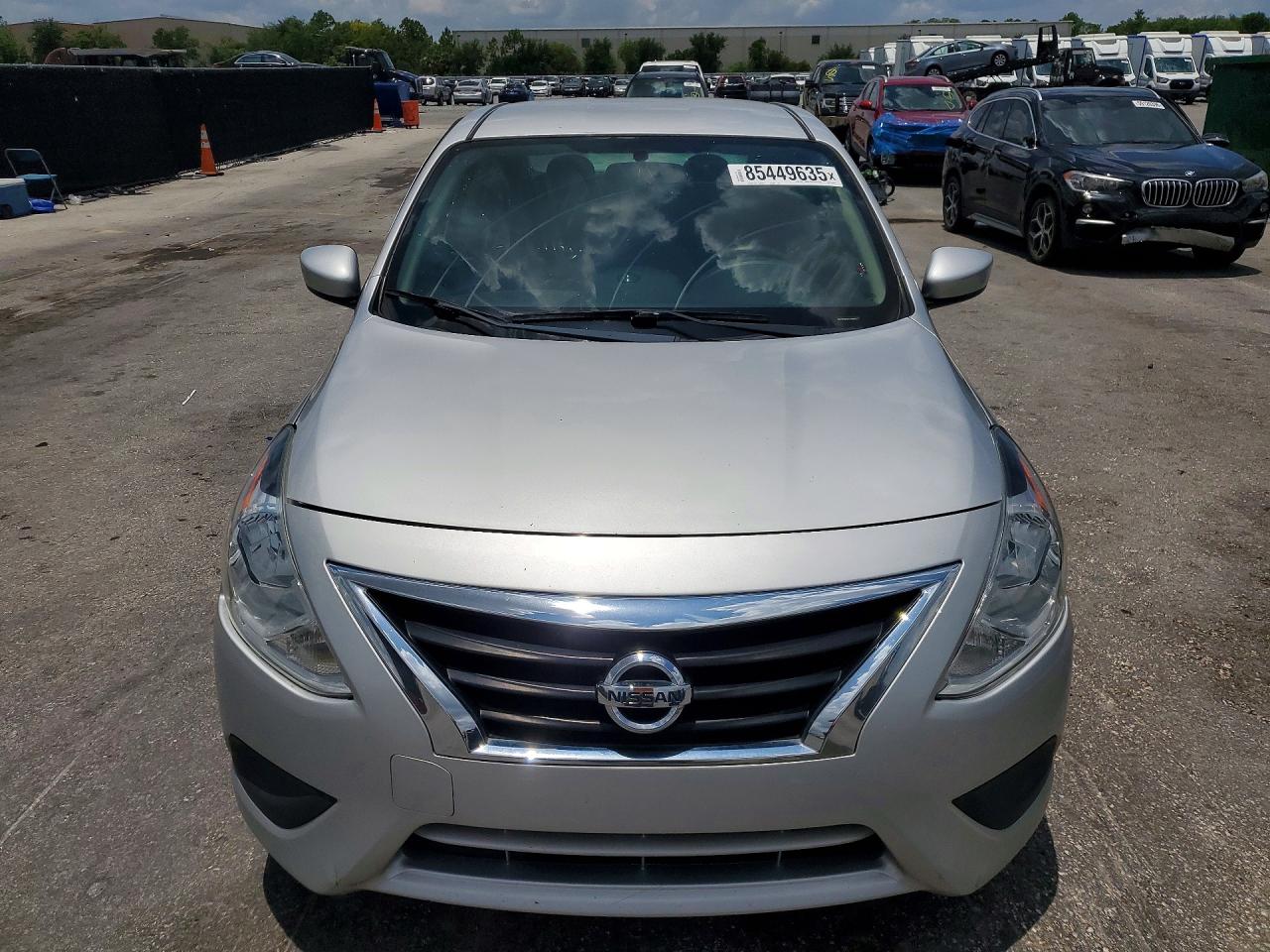2018 NISSAN VERSA