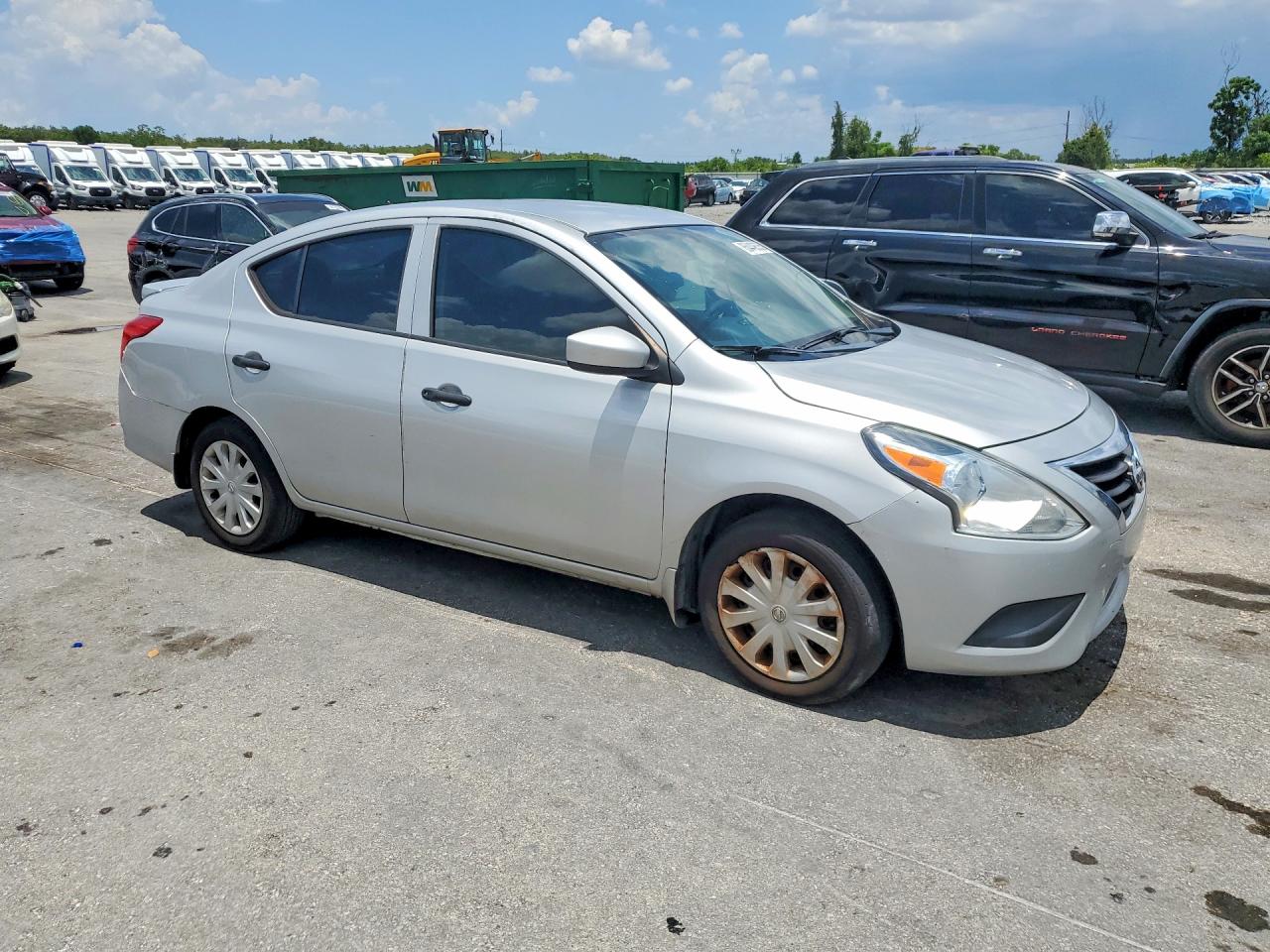 2018 NISSAN VERSA