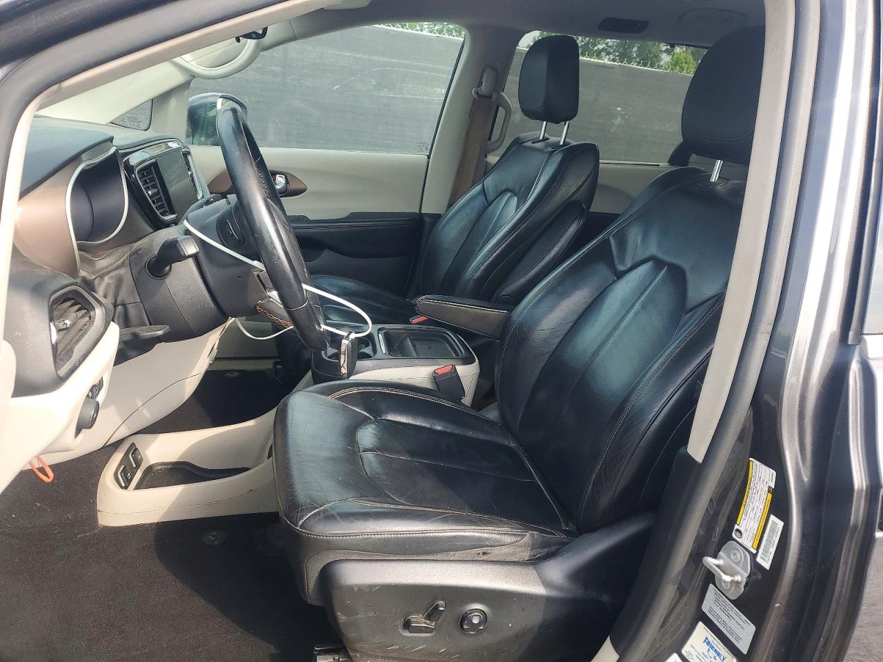 2017 CHRYSLER PACIFICA