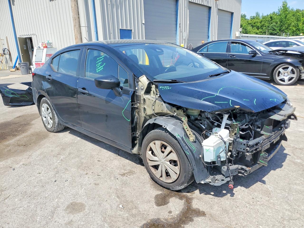 2021 NISSAN VERSA