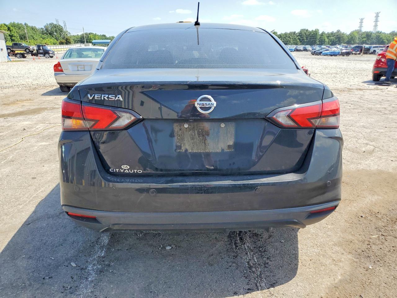 2021 NISSAN VERSA