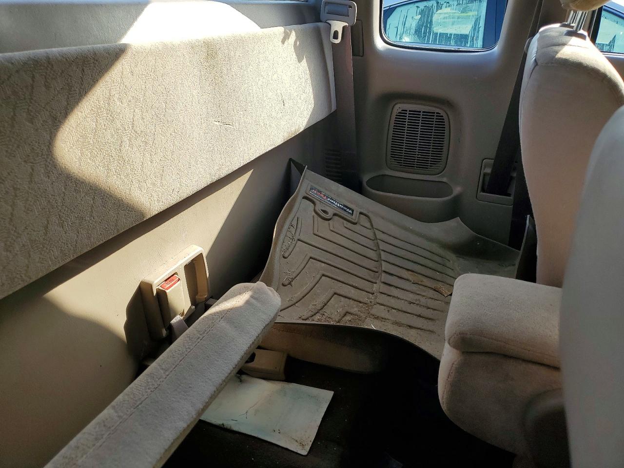 2004 TOYOTA TACOMA