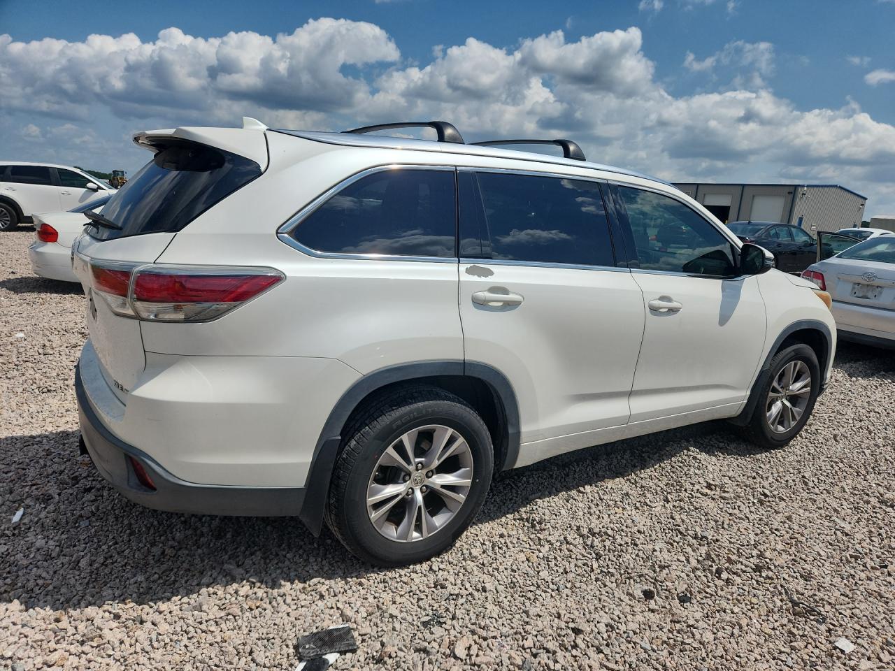 2015 TOYOTA HIGHLANDER