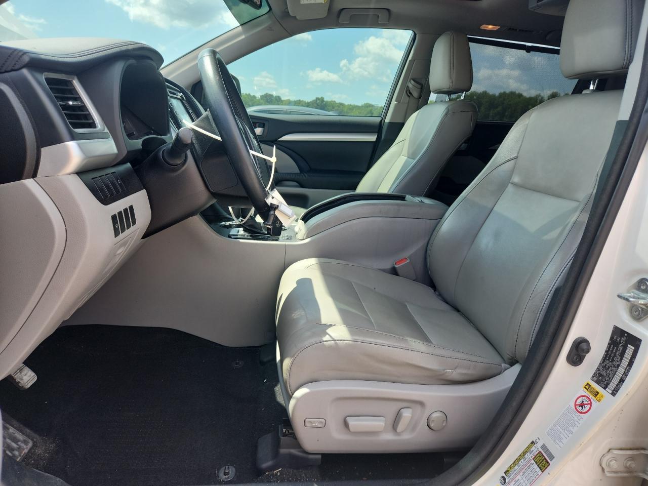 2015 TOYOTA HIGHLANDER