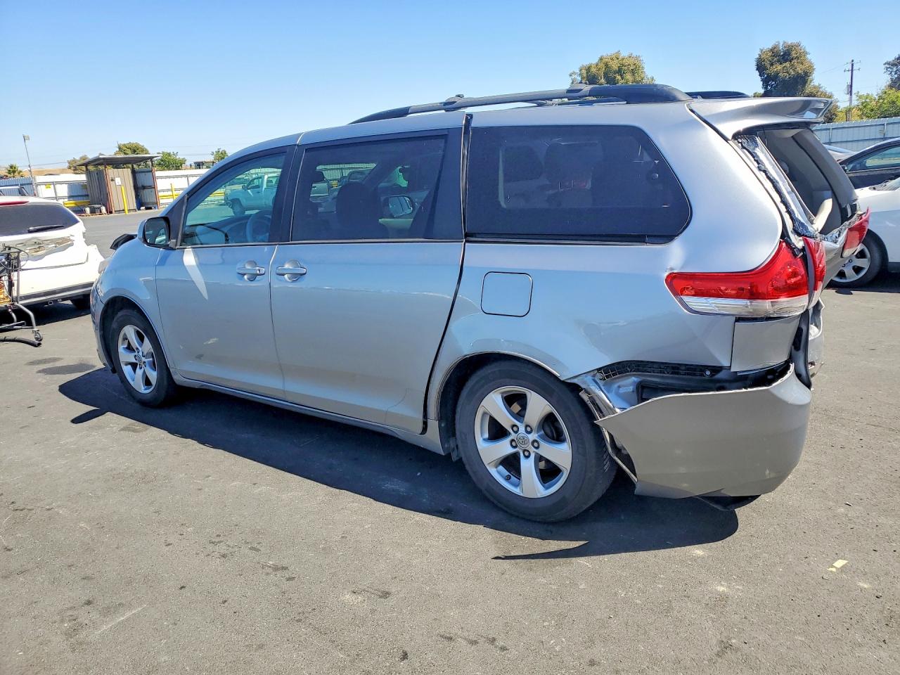 2013 TOYOTA SIENNA