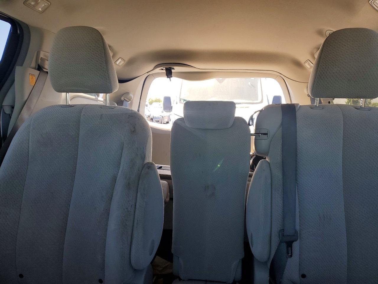 2013 TOYOTA SIENNA