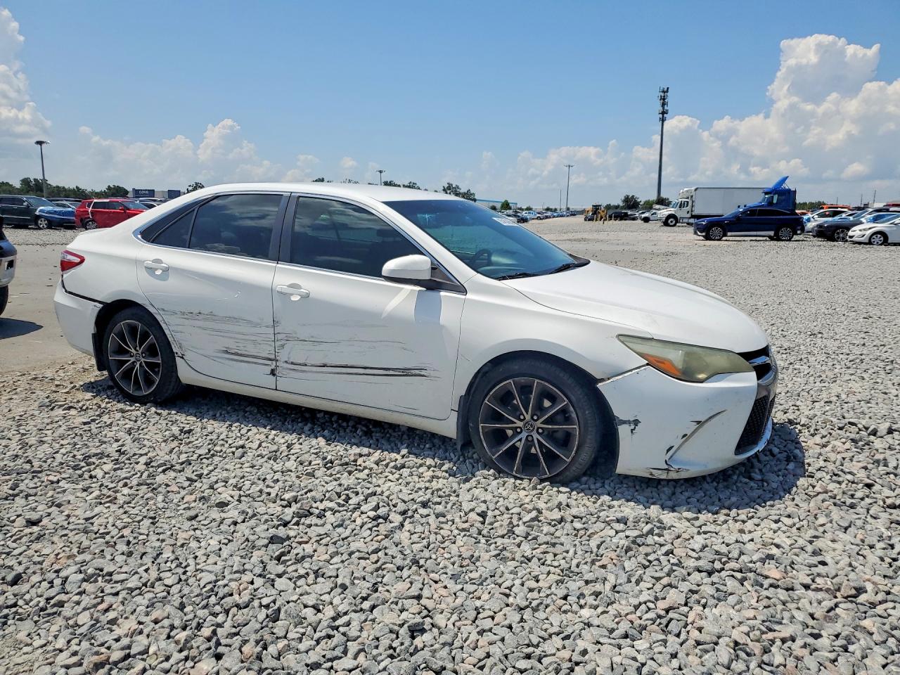 2015 TOYOTA CAMRY