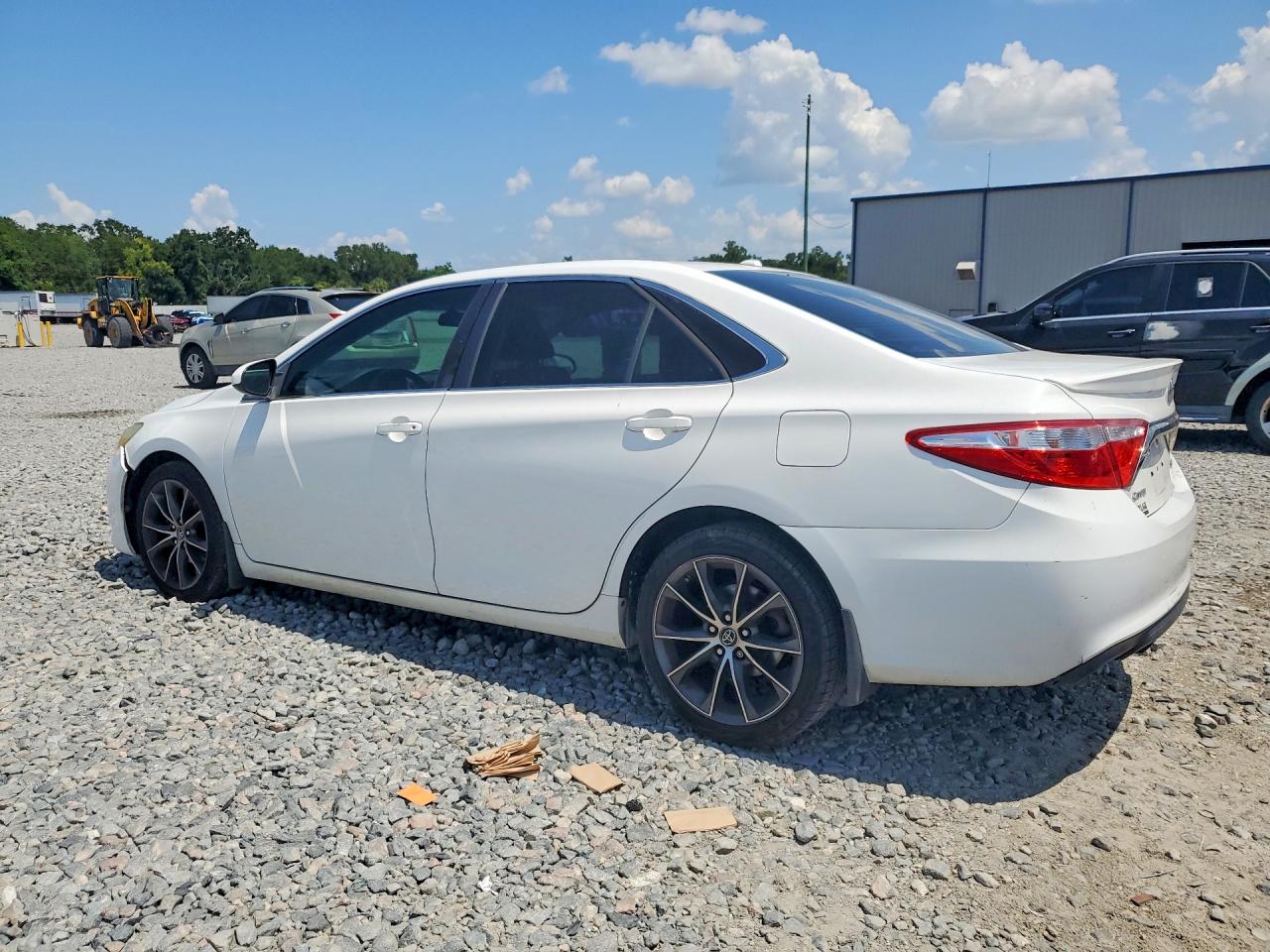 2015 TOYOTA CAMRY