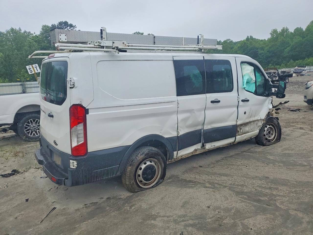 2017 FORD TRANSIT