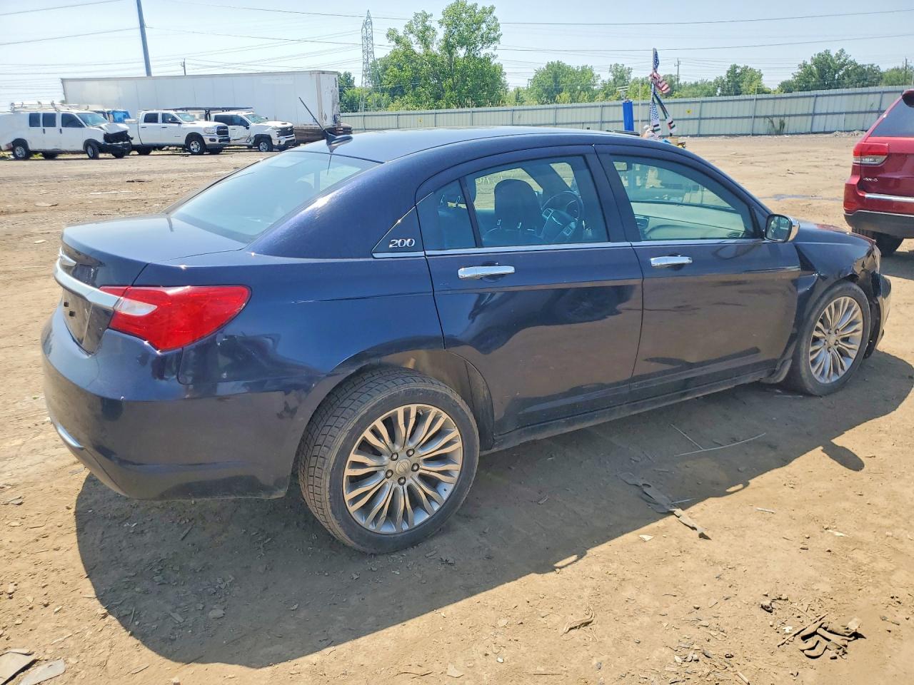 2012 CHRYSLER 200