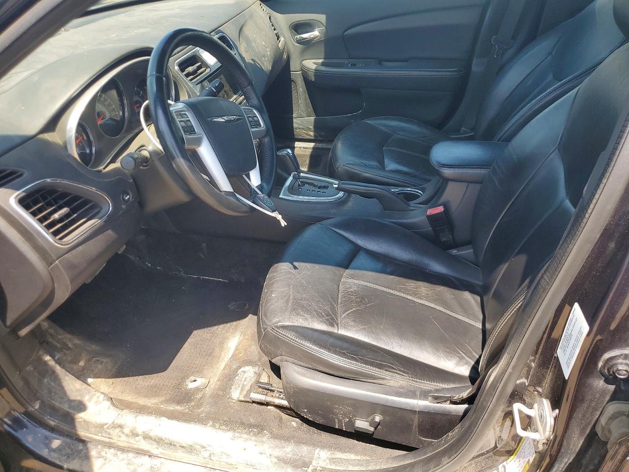2012 CHRYSLER 200