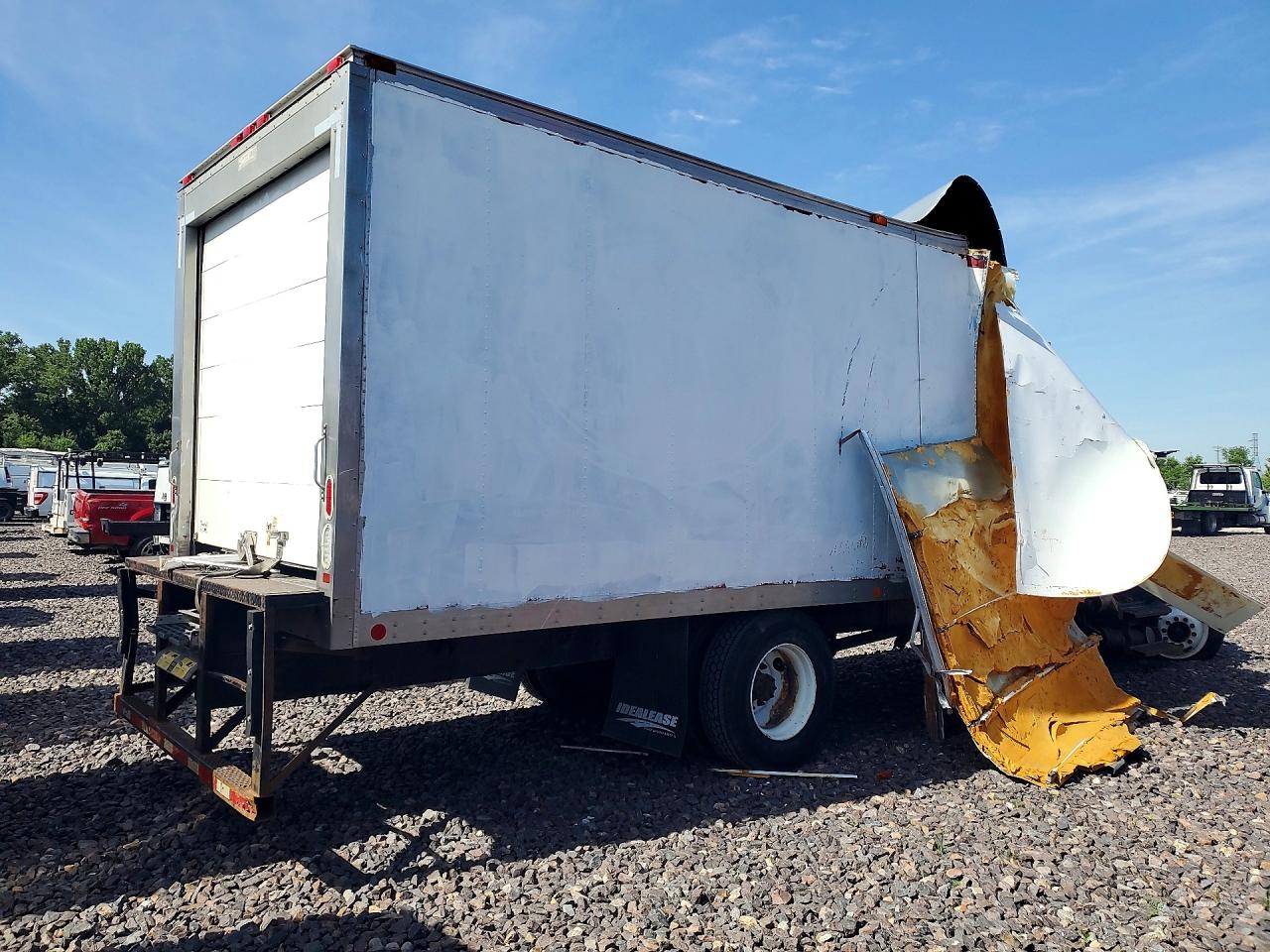 2019 INTERNATIONAL 4000 SERIE