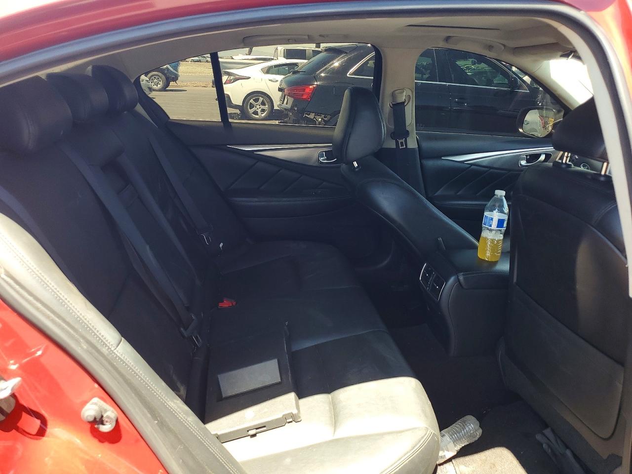 2016 INFINITI Q50