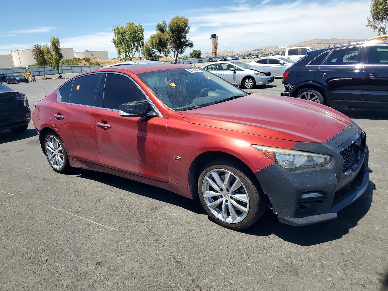 2016 INFINITI Q50