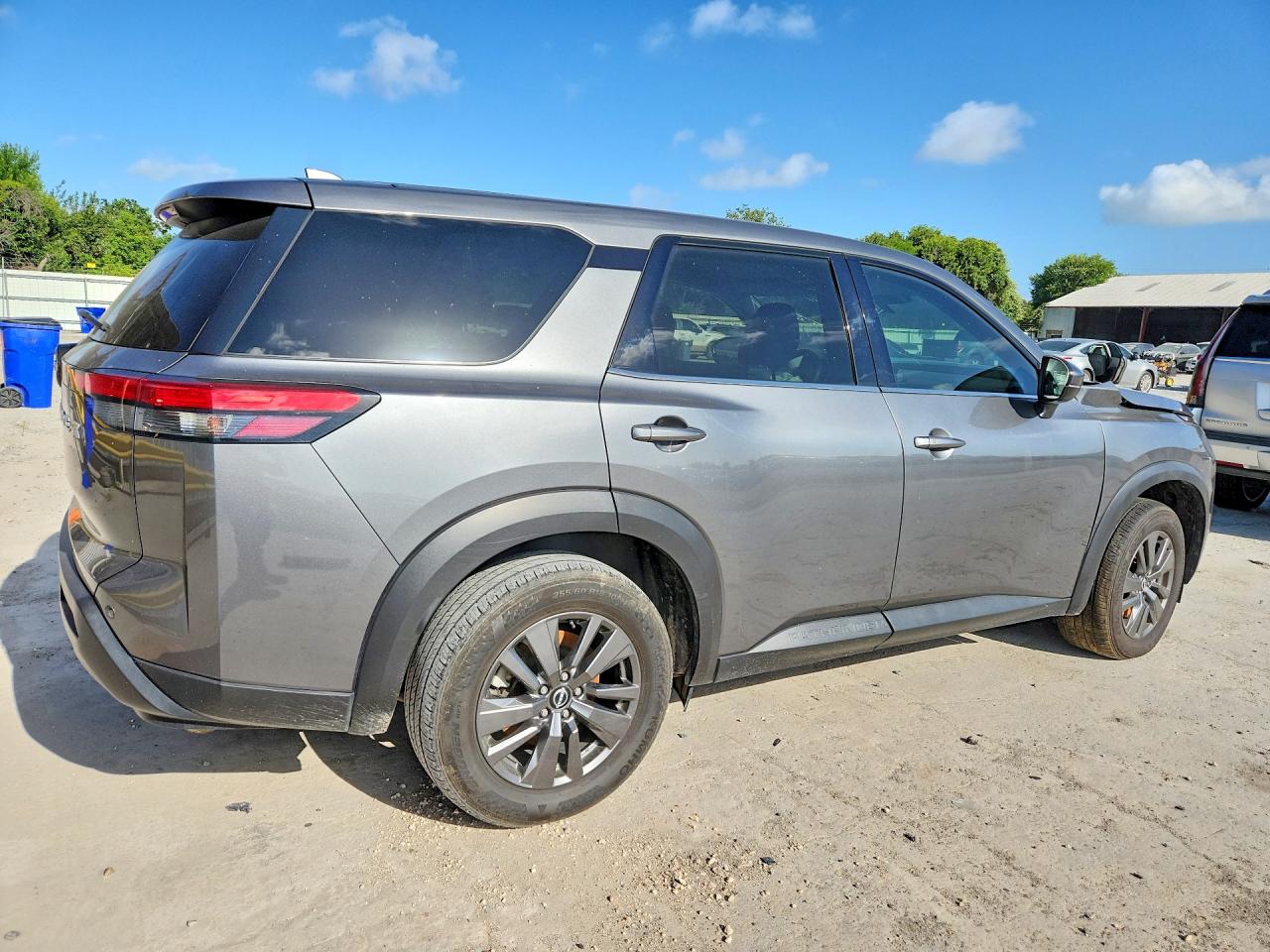 2022 NISSAN PATHFINDER