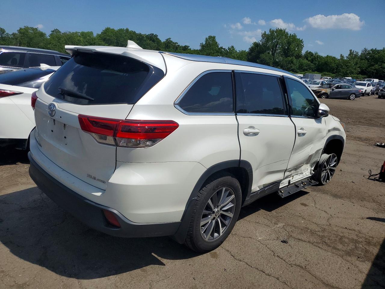 2019 TOYOTA HIGHLANDER