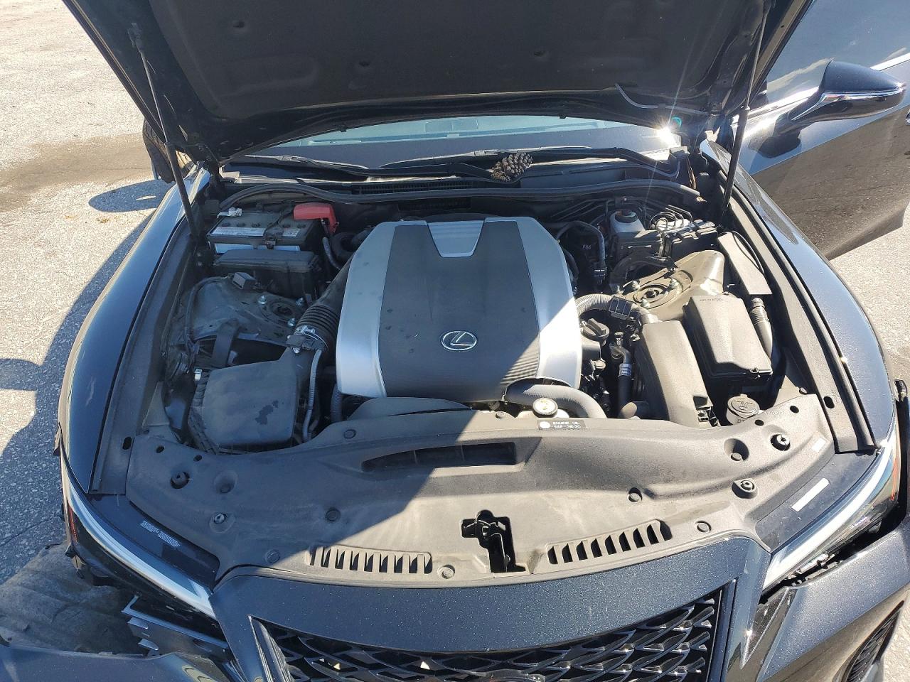 2025 LEXUS IS