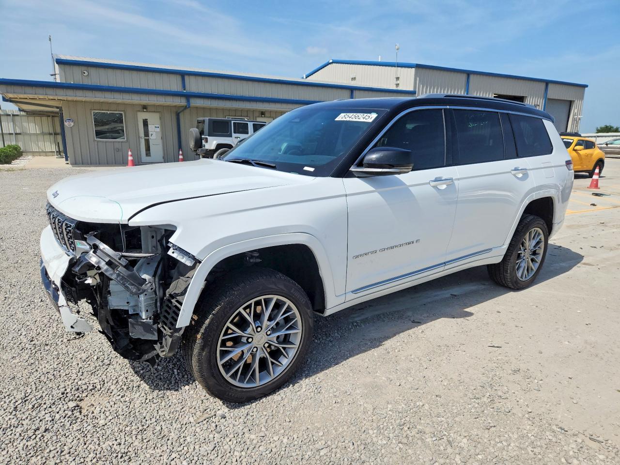 2023 JEEP CHEROKEE