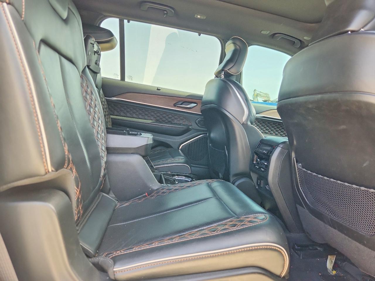 2023 JEEP CHEROKEE