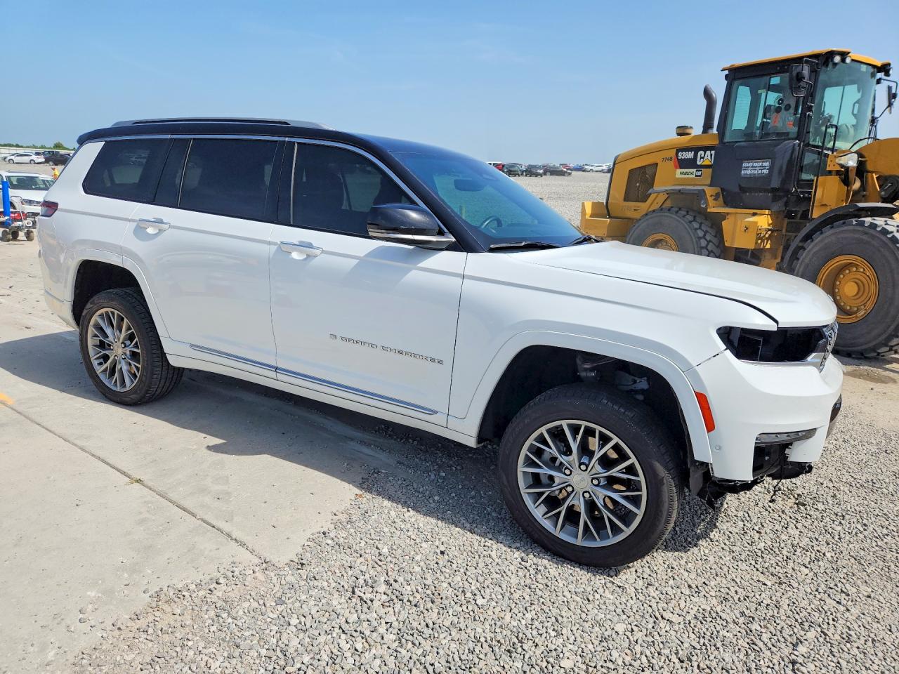 2023 JEEP CHEROKEE