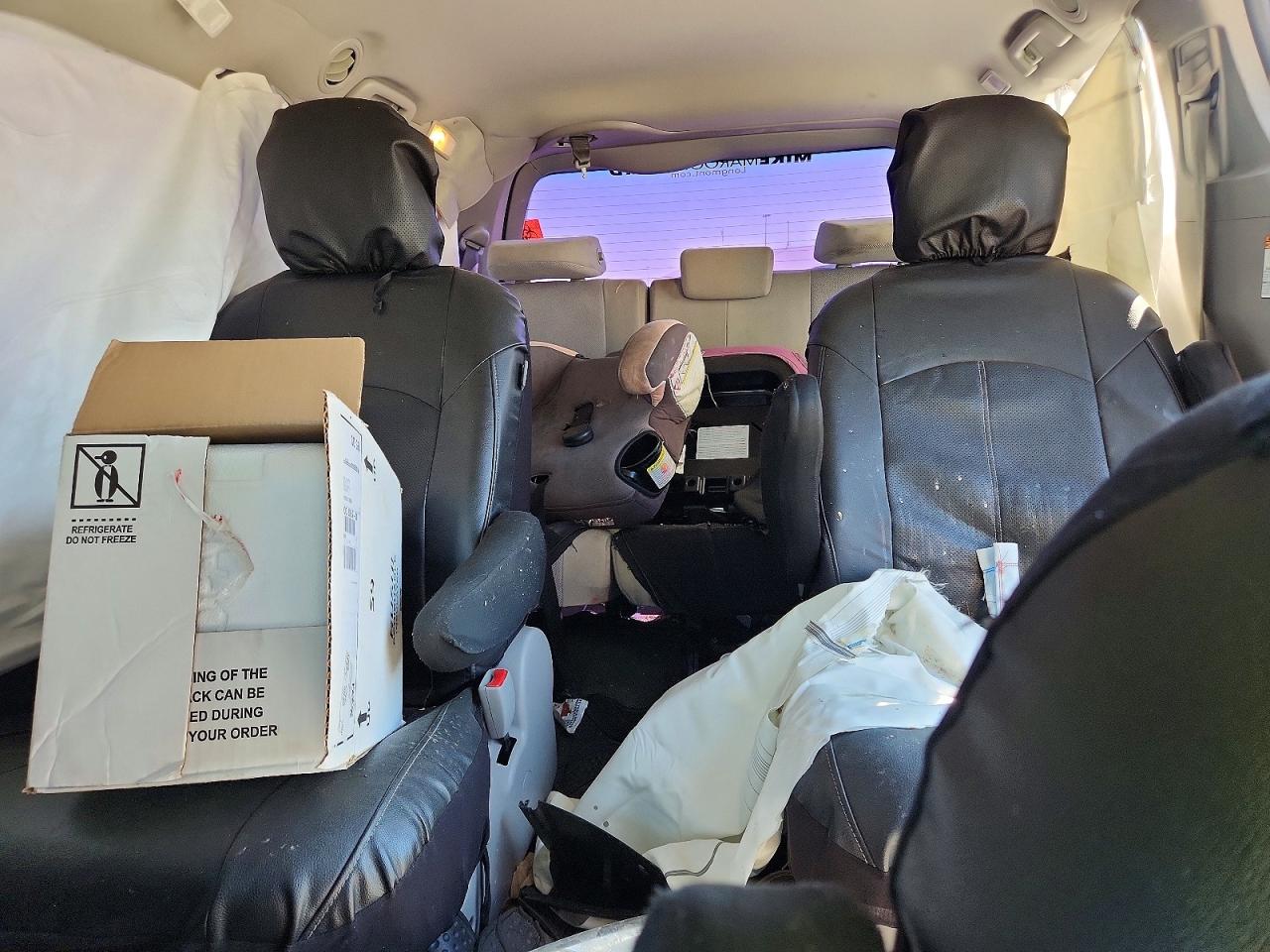 2016 TOYOTA SIENNA