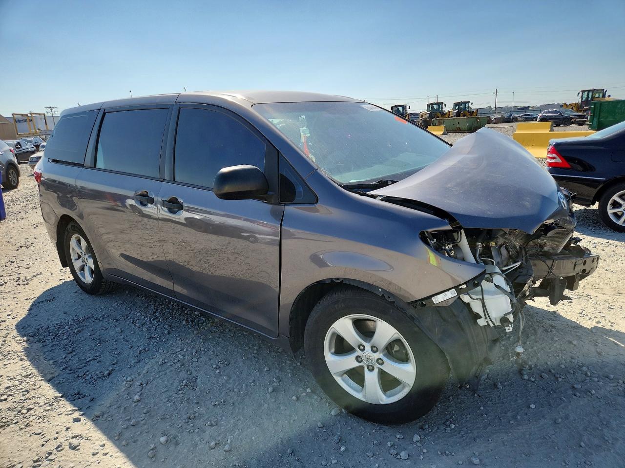 2016 TOYOTA SIENNA