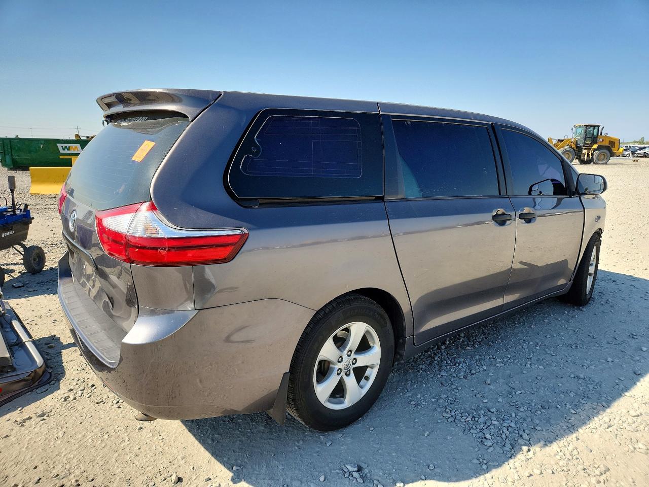2016 TOYOTA SIENNA