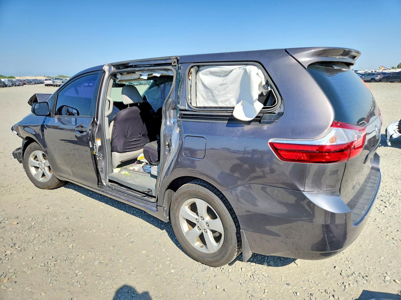 2016 TOYOTA SIENNA