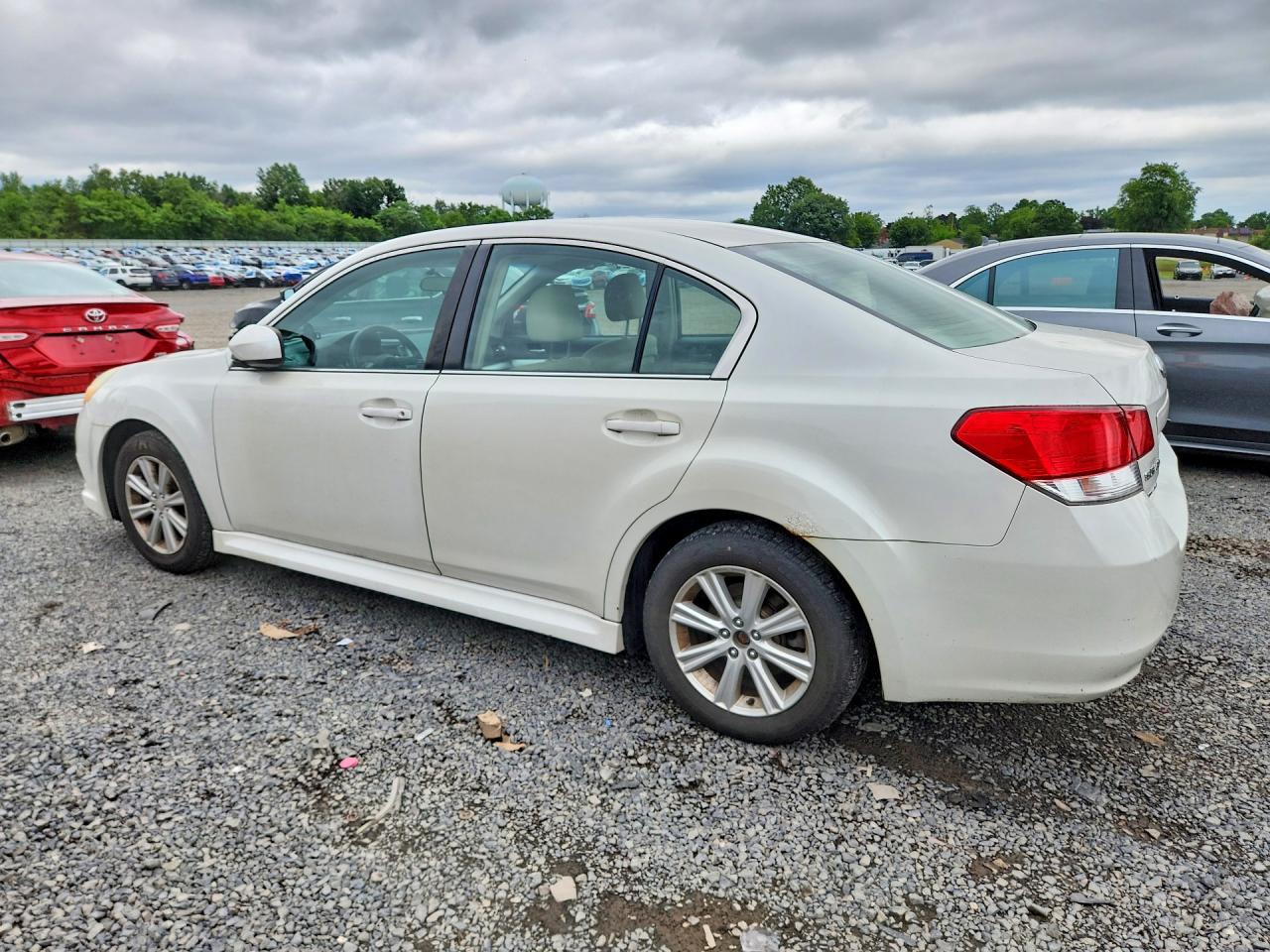 2011 SUBARU LEGACY
