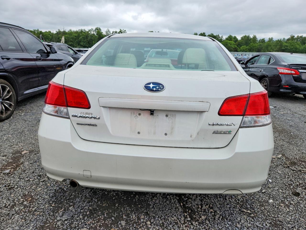 2011 SUBARU LEGACY