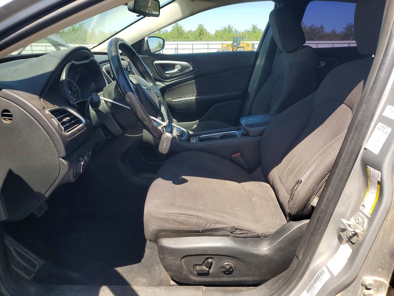 2015 CHRYSLER 200