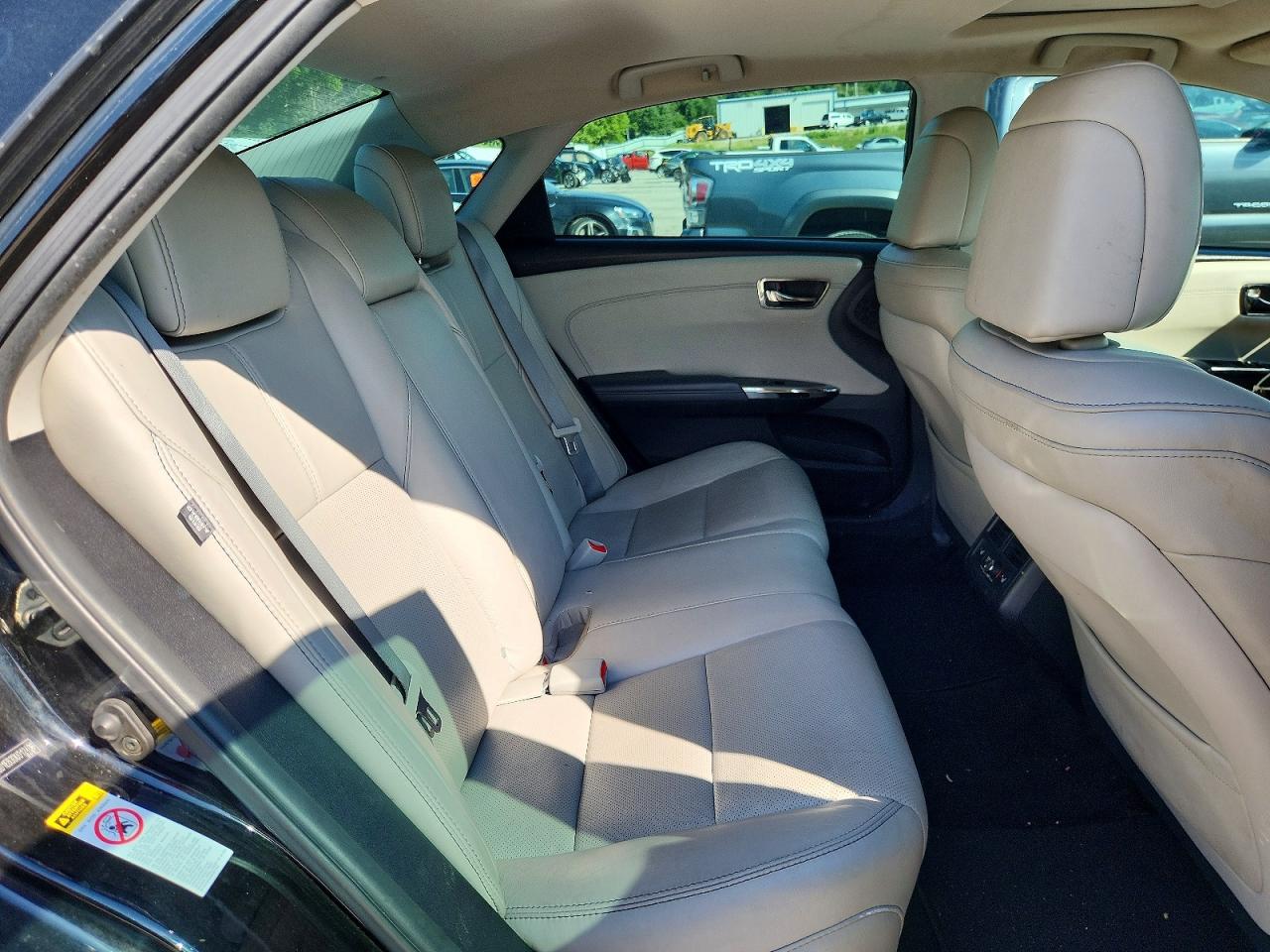 2013 TOYOTA AVALON