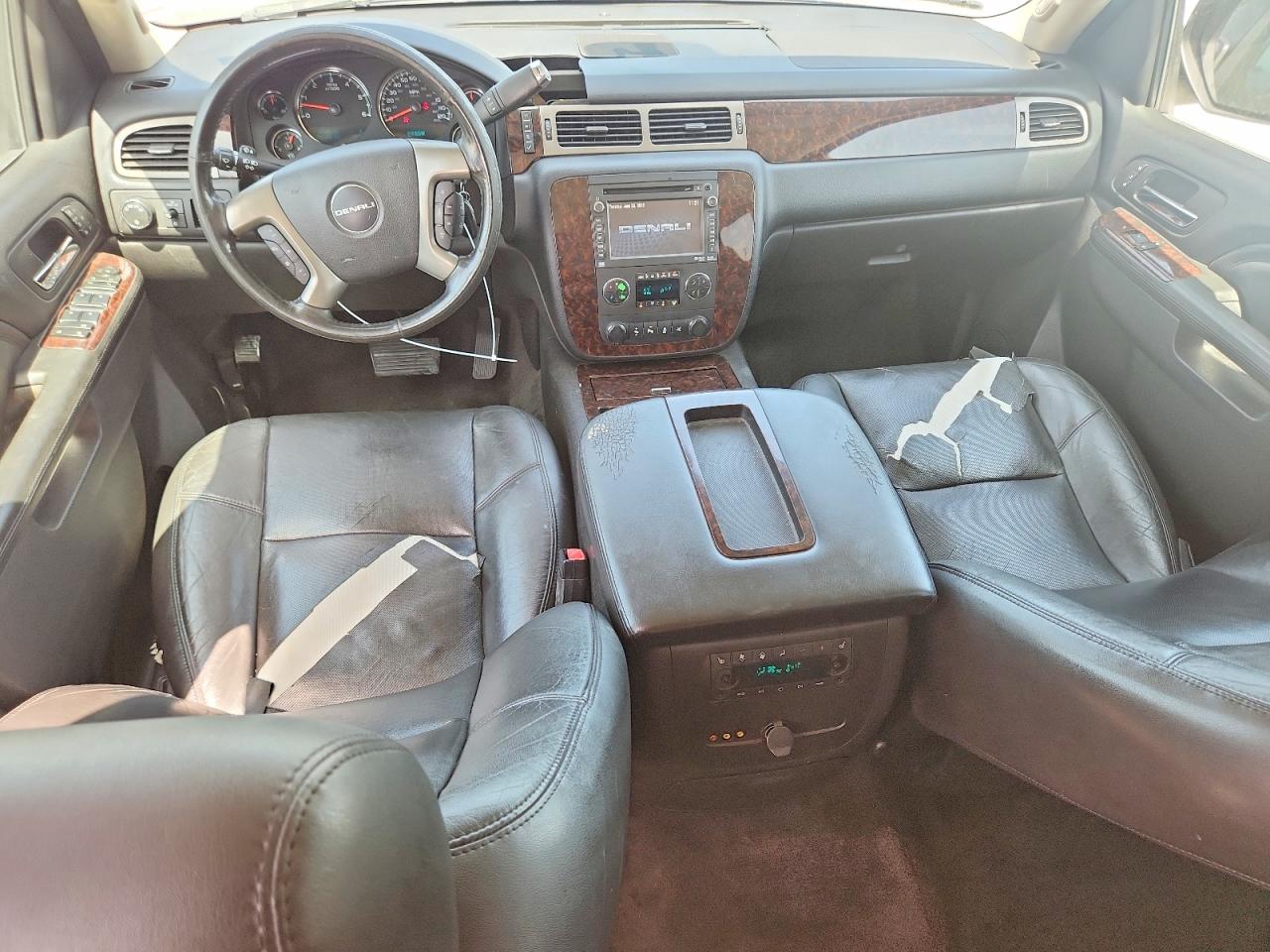 2013 GMC YUKON