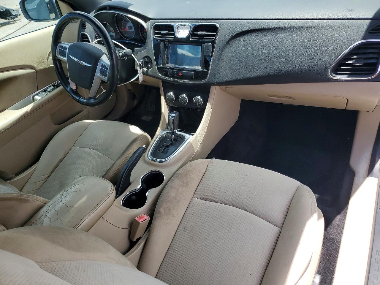 2012 CHRYSLER 200