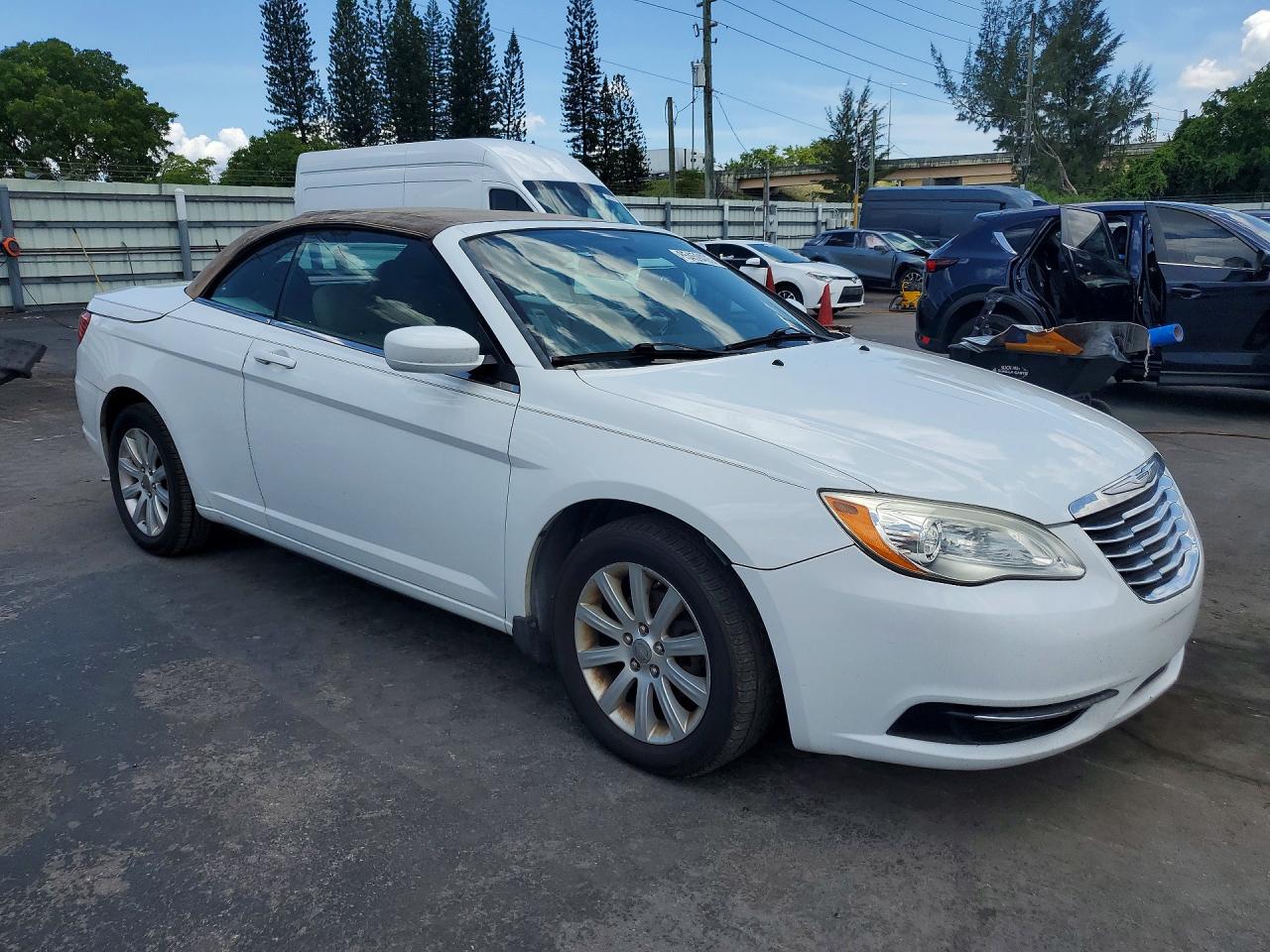2012 CHRYSLER 200